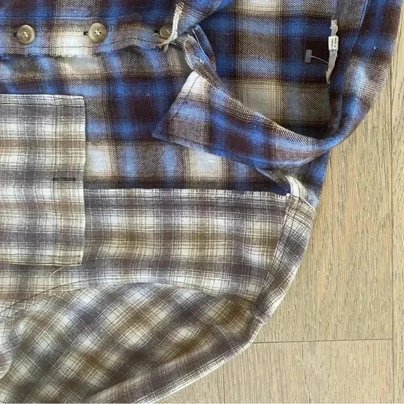Promesa Plaid Button Down Top Small - Picture 4 of 5